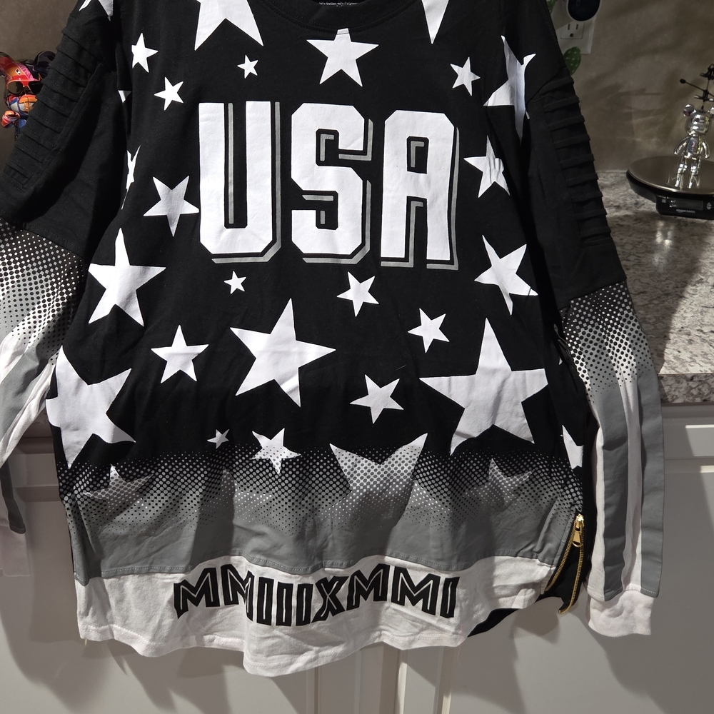 New With Tags Black and White Star USA Long Sleece Shirt Retail 63.00